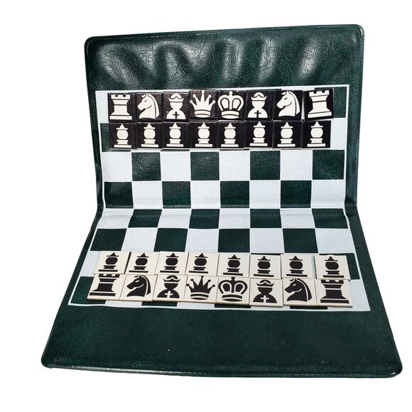 Vtg Travel Magnetic Chess Hip Hugger Model No 514-7 Green Complete - Picture 5 of 6